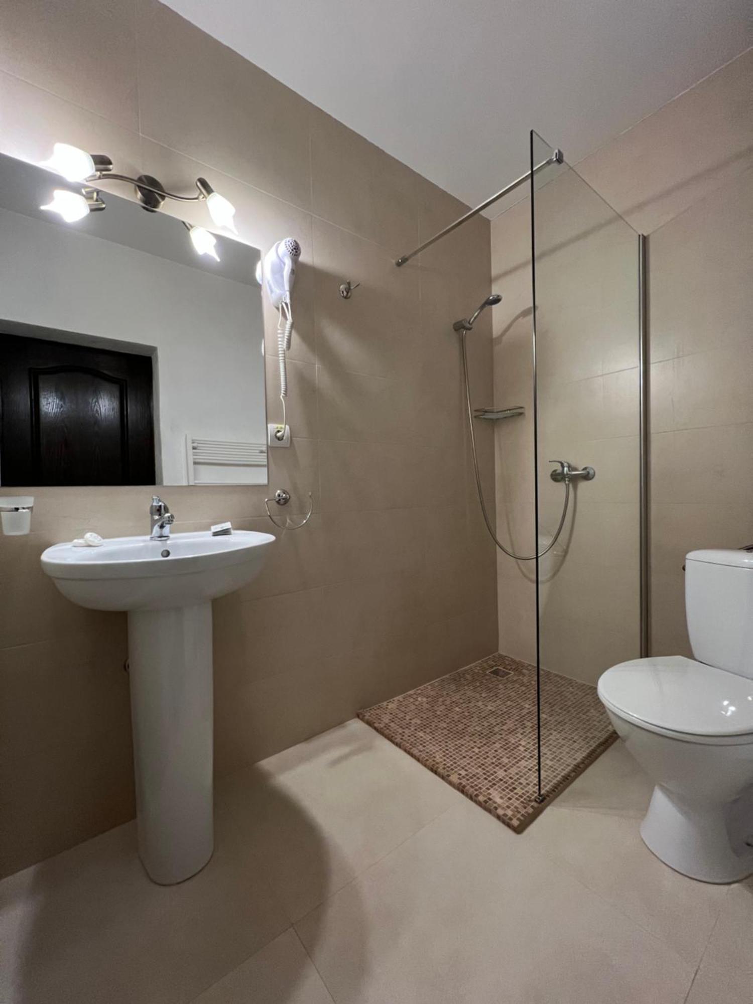 Hotel Casa Manu Hermannstadt Zimmer foto
